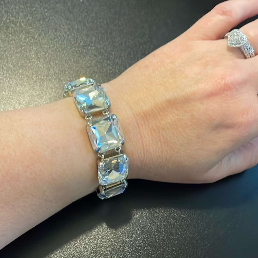 Elegant Silver Crystal Bracelet